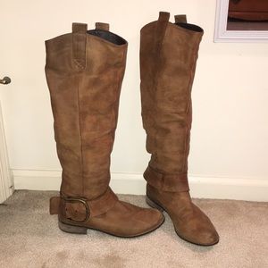 Steve Madden Ruckuss Brown Boots Size 7.5